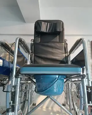 Reclining Commode/Popo Wheelchair/Wheelchair/Wheelchair/Whe