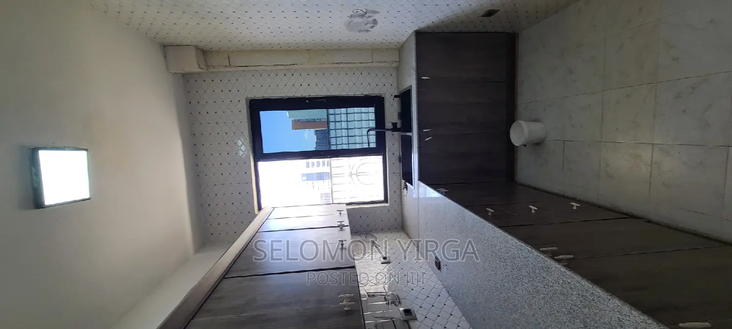 2bdrm Apartment in አድስ አበባ, Bole for rent