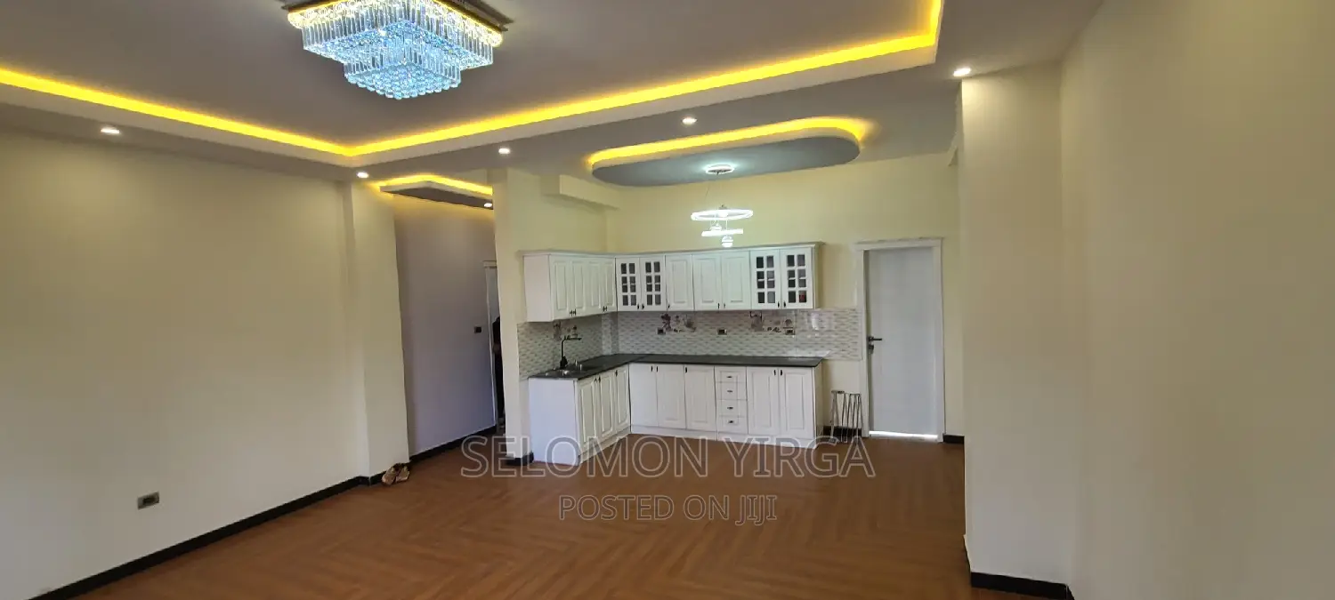 2bdrm Apartment in አድስ አበባ, Bole for rent