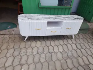 1,50 Cm ቲቪ እስታንድ