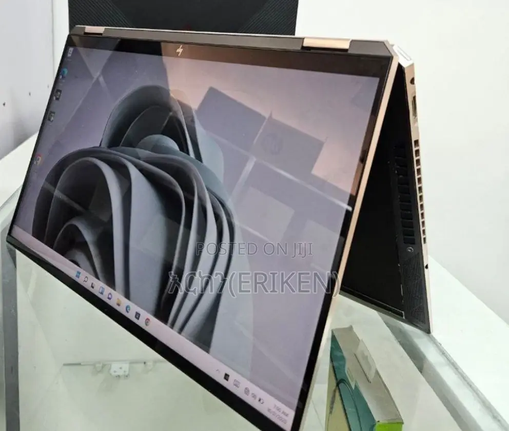 New Laptop HP Spectre X360 15 16GB Intel Core I7 SSD 512GB