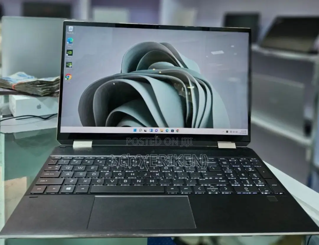 New Laptop HP Spectre X360 15 16GB Intel Core I7 SSD 512GB
