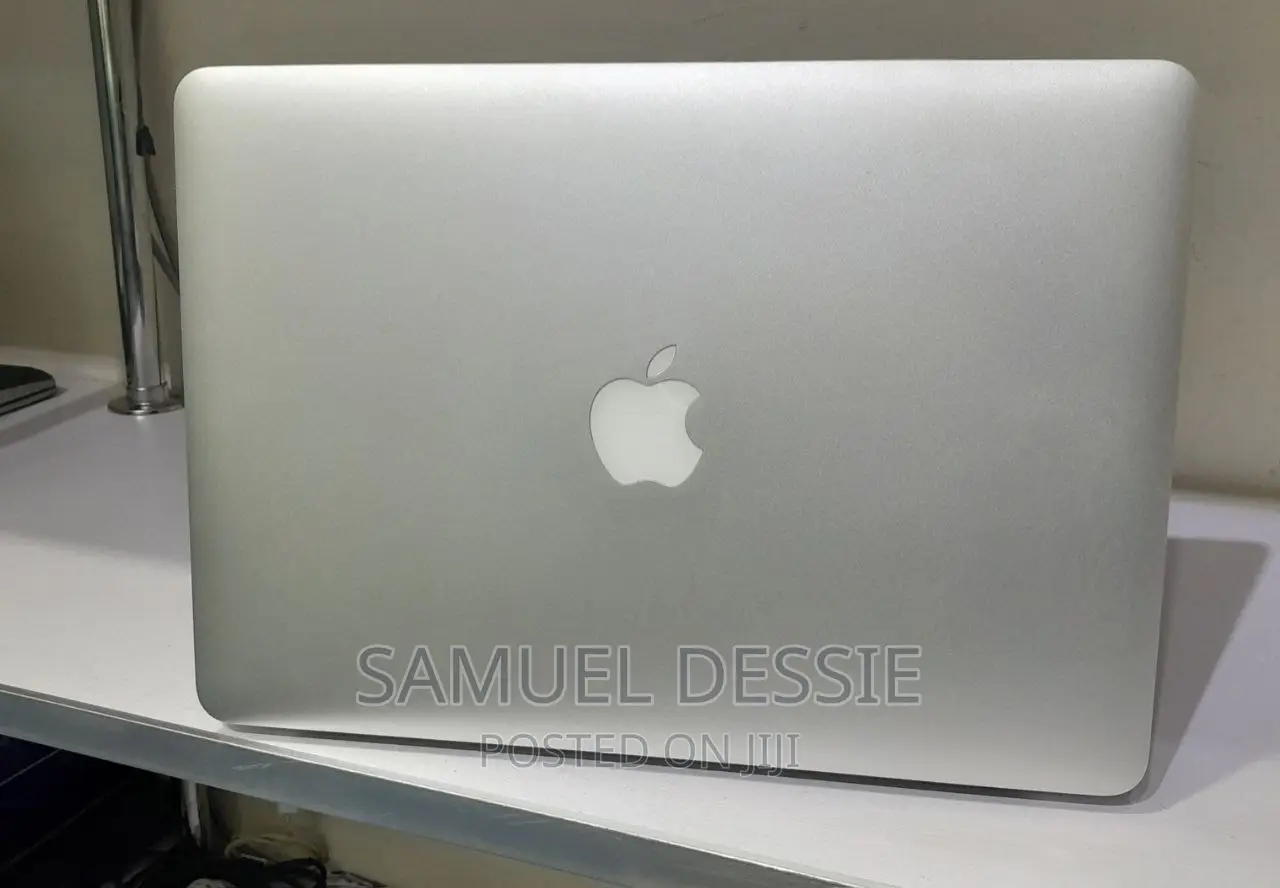 New Laptop Apple MacBook Air 2015 4GB Intel Core I5 SSD 256GB