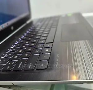 New Laptop HP Pavilion 13 8GB Intel Core I5 HDD 1T