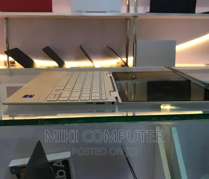 New Laptop HP Envy X360 16GB Intel Core I7 SSD 512GB