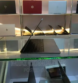 New Laptop Apple MacBook Air 2022 M2 8GB Intel SSD 256GB