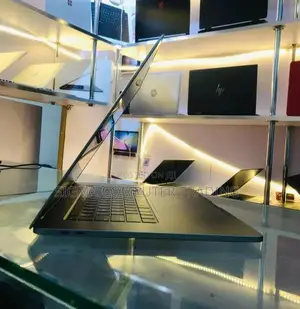 New Laptop Apple MacBook Pro 2019 16GB Intel Core i7 SSD 512GB