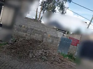 Furnished 2bdrm House in Yeka for sale