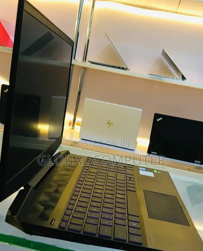 New Laptop HP Pavilion 11 16GB Intel Core I7 SSD 512GB