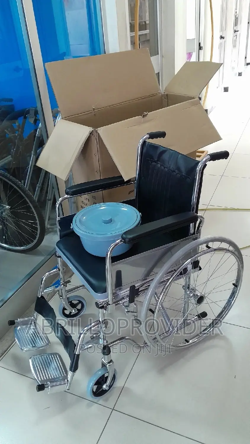 Commode Wheelchair/Wheelchair/Wheelchair/ Wheelchair/Wheel
