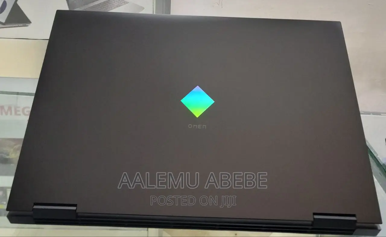 New Laptop HP Omen 17 16GB Intel Core I7 SSD 1T