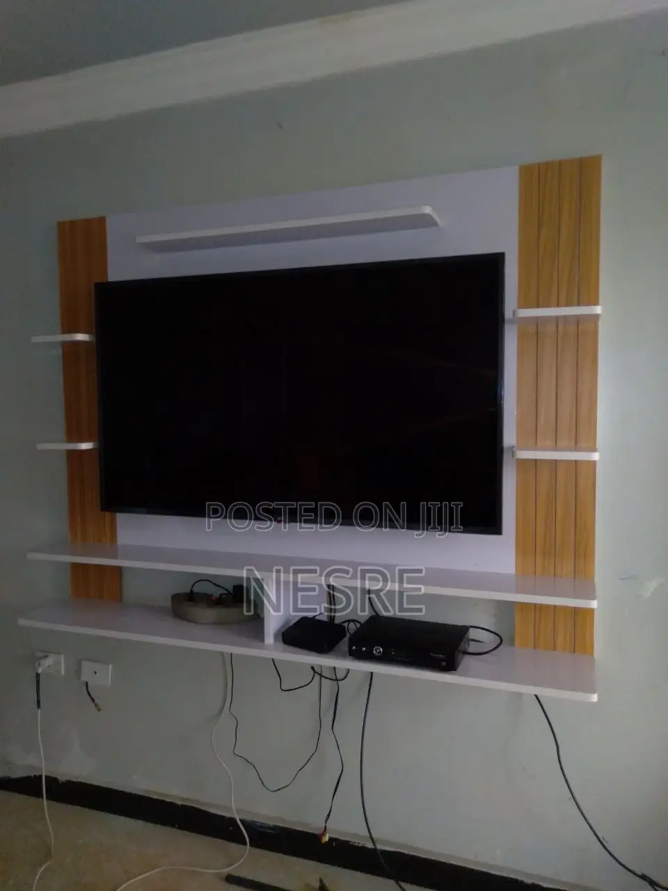 ውብ እና ማራኪ ቲቪ ስታንዶች