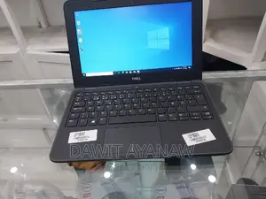 Photo - New Laptop Dell Latitude 3189 4GB Intel Core 2 Quad SSD 128GB