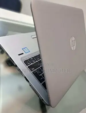 Photo - New Laptop HP EliteBook 820 G3 8GB Intel Core I5 SSD 256GB