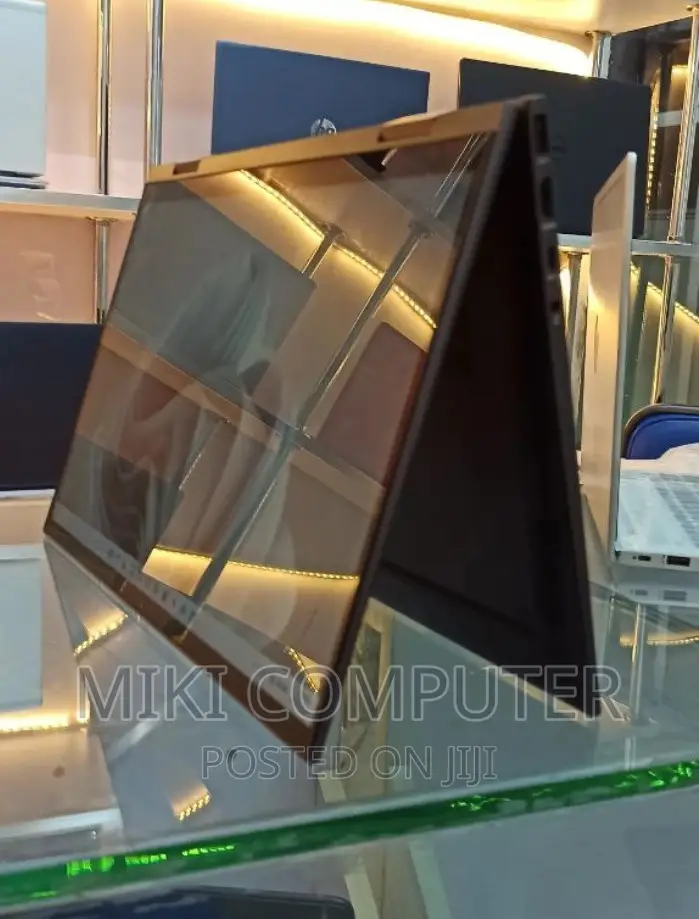 New Laptop HP Envy X360 16GB AMD Ryzen 7 SSD 512GB