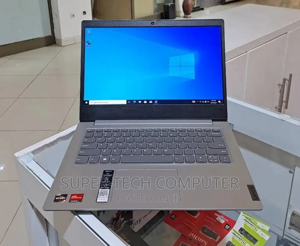 New Laptop Lenovo Ideapad 3 8GB AMD Ryzen 5 HDD+SSD 640GB