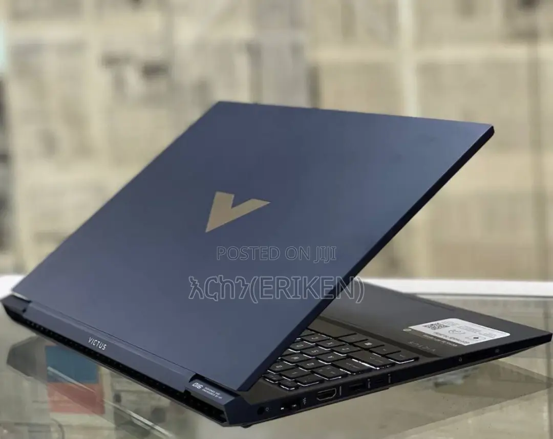 New Laptop HP Spectre 16GB Intel Core I7 SSD 1T