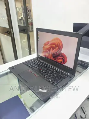 New Laptop Lenovo ThinkPad X250 4GB Intel Core I5 SSHD (Hybrid) 500GB