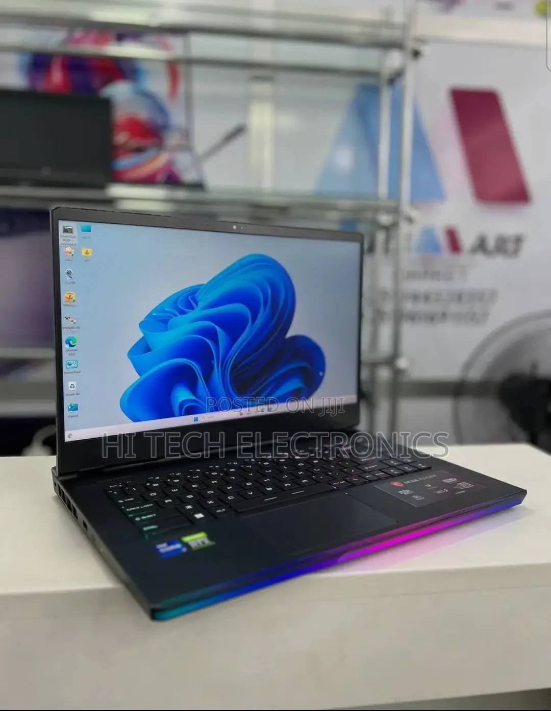 New Laptop MSI GE66 Raider 16GB Intel Core I7 SSD 1T