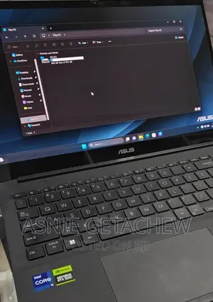 New Laptop Asus 1015E 16GB Intel Core I9 SSD 1T