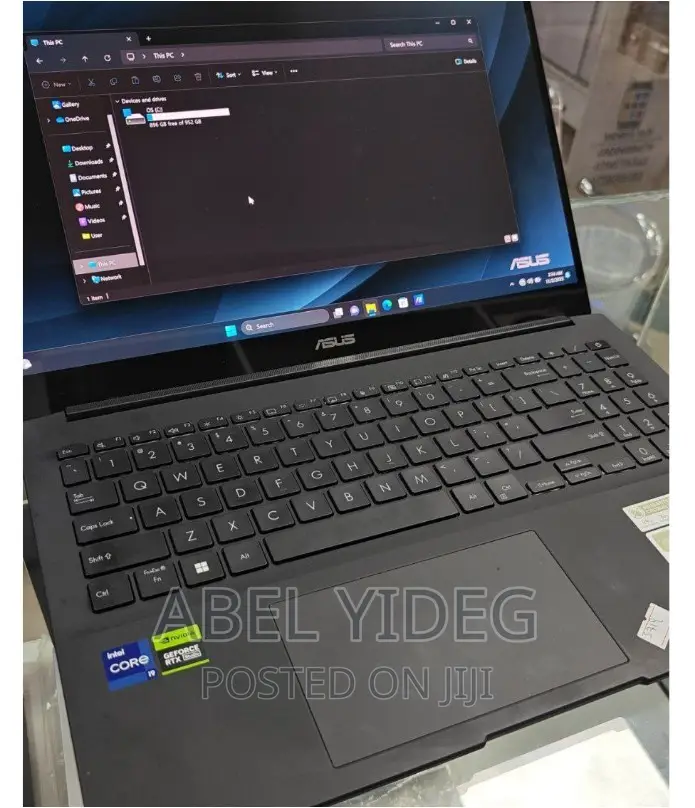 New Laptop Asus 16GB Intel Core I9 SSD 1T