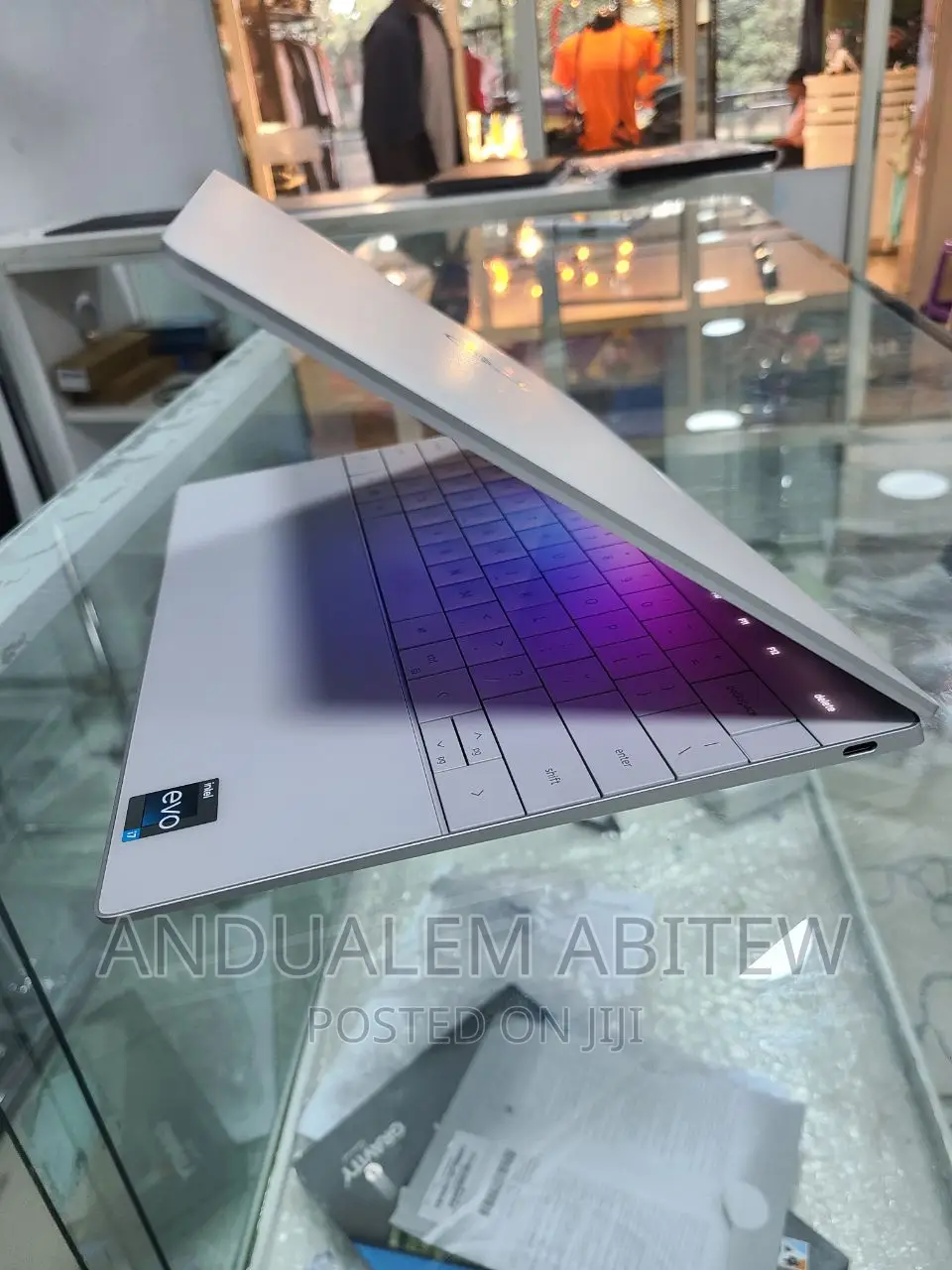 New Laptop Dell XPS 13 16GB Intel Core I7 SSD 512GB