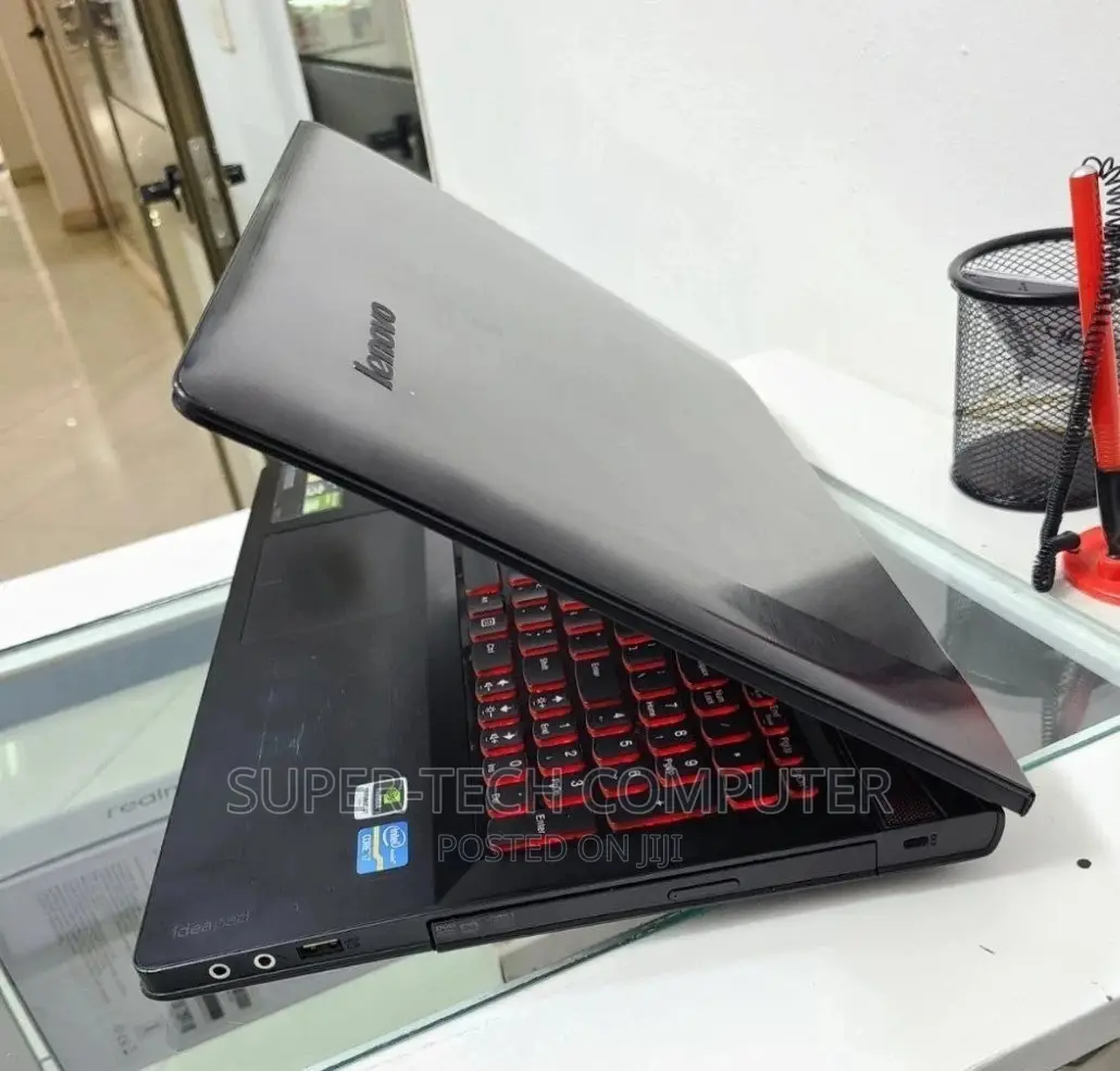 New Laptop Lenovo Ideapad 3 8GB Intel Core I7 HDD 1T