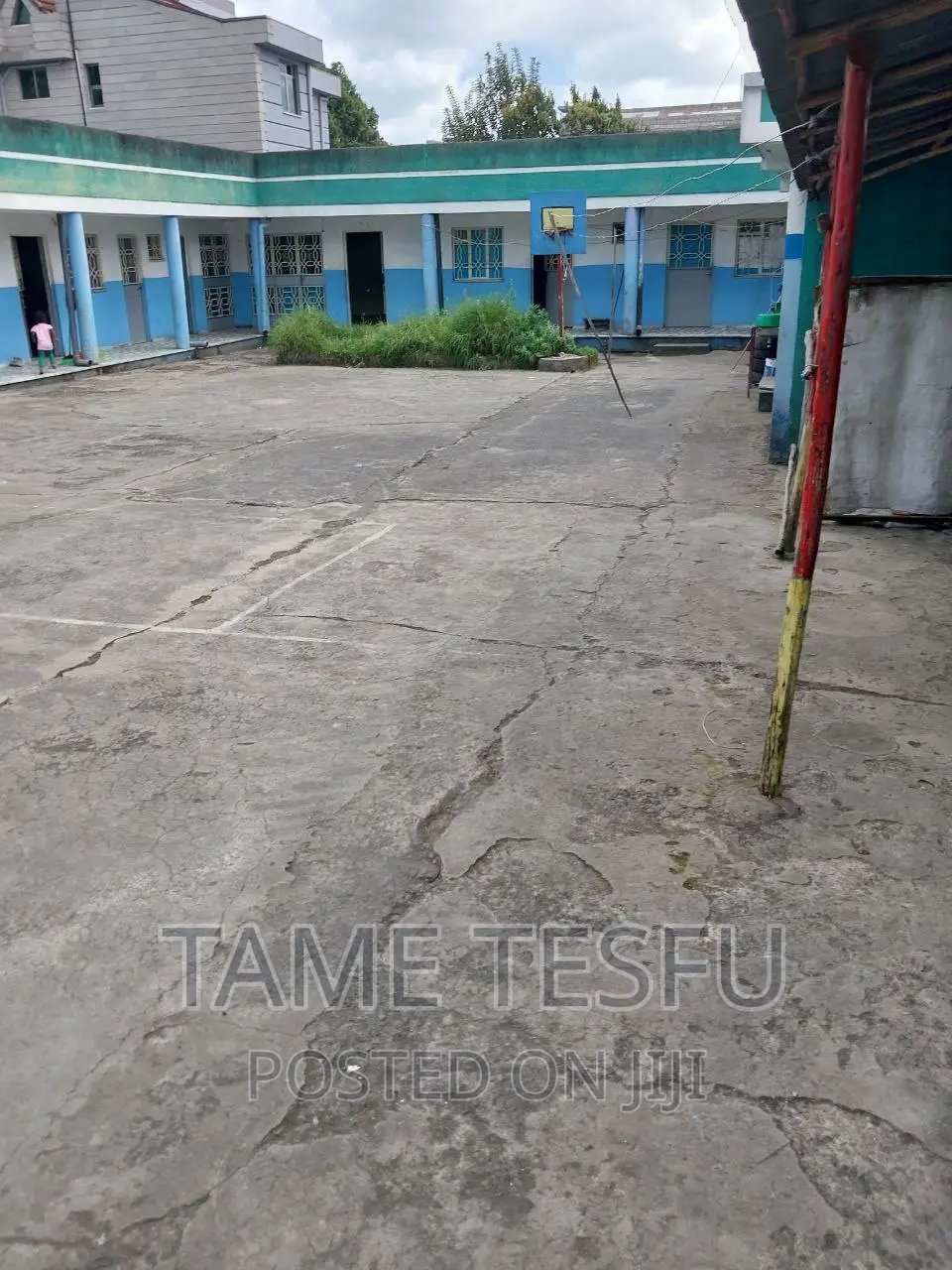 Furnished 6bdrm House in Yeka 02 for sale