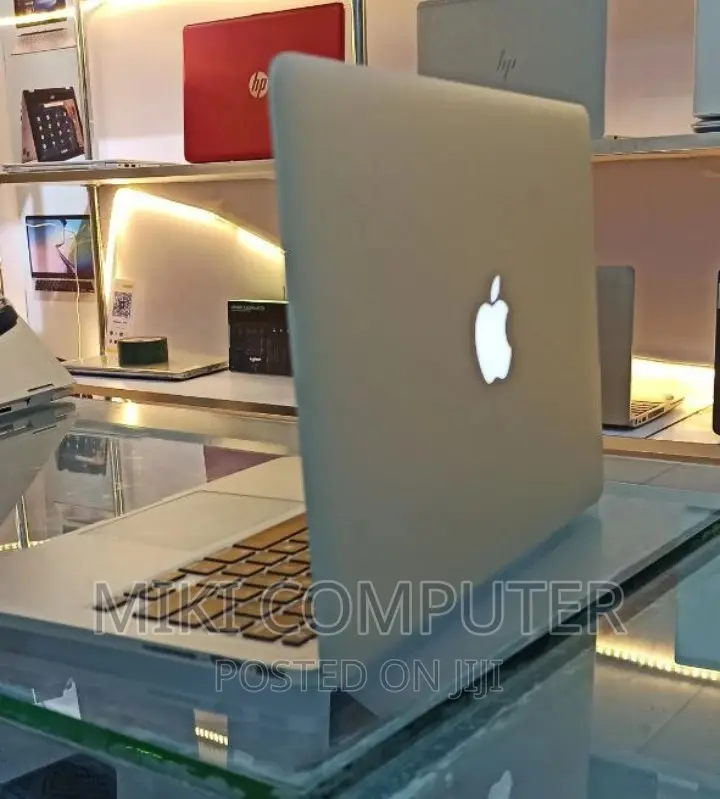 New Laptop Apple MacBook Air 2015 8GB Intel Core I5 SSD 128GB