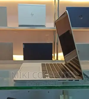 New Laptop Apple MacBook Air 2015 8GB Intel Core I5 SSD 128GB