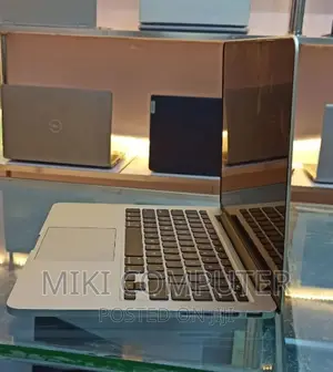 New Laptop Apple MacBook Air 2015 8GB Intel Core I5 SSD 128GB