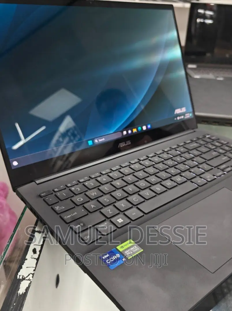 New Laptop Asus 16GB Intel Core I9 SSD 1T
