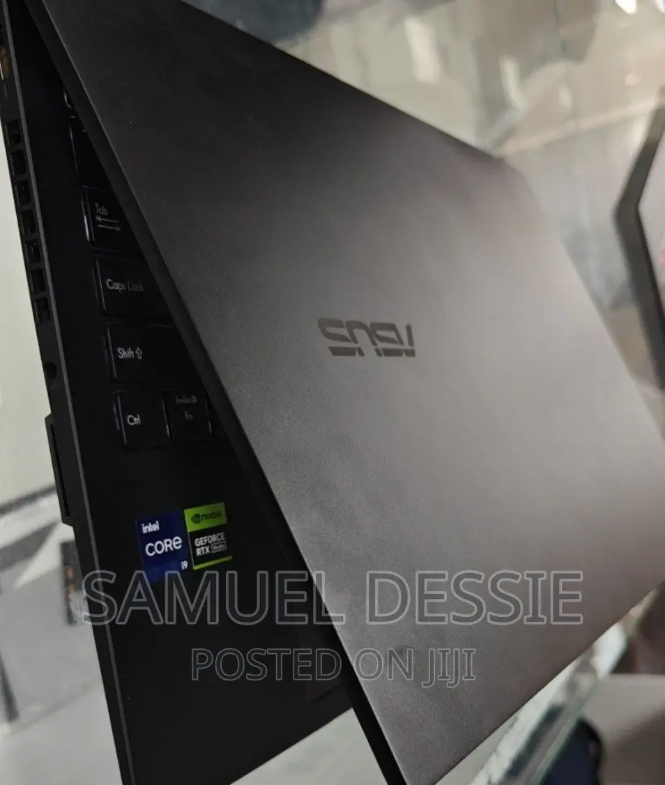 New Laptop Asus 16GB Intel Core I9 SSD 1T