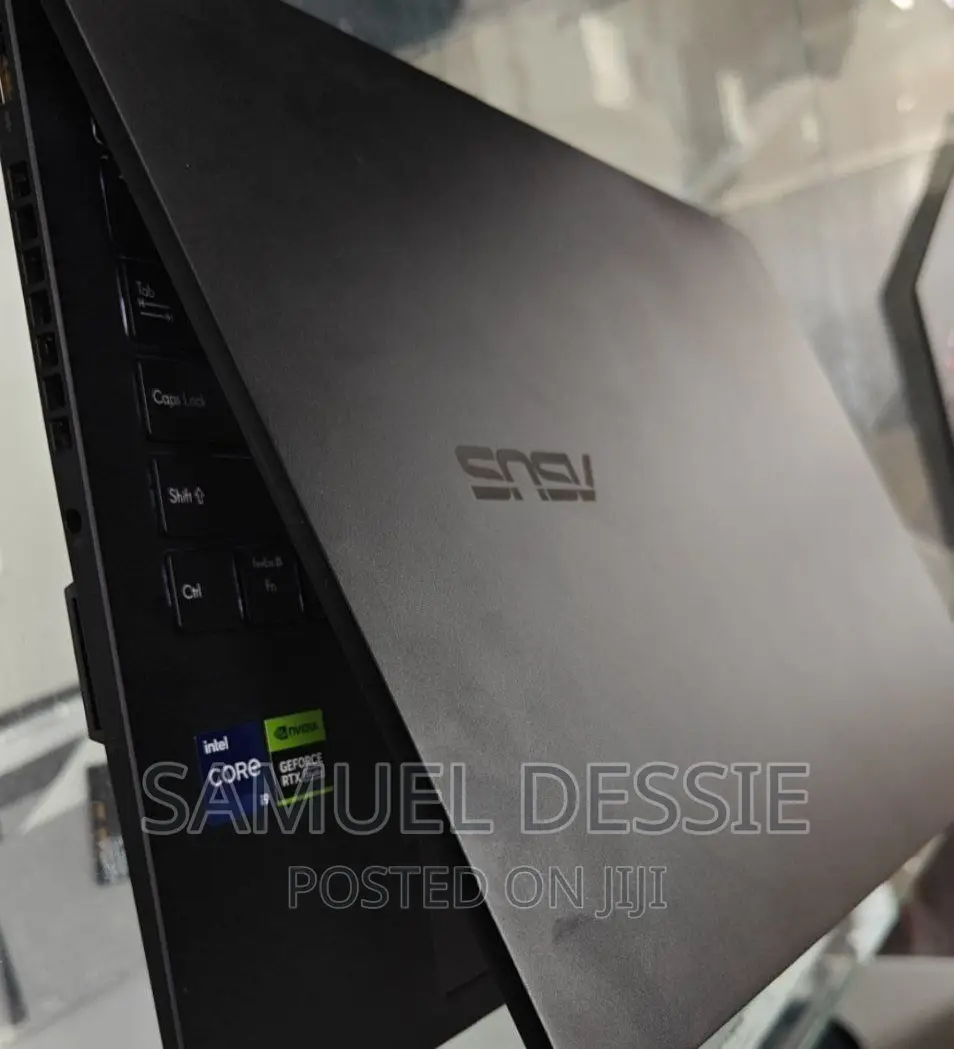 New Laptop Asus 16GB Intel Core I9 SSD 1T