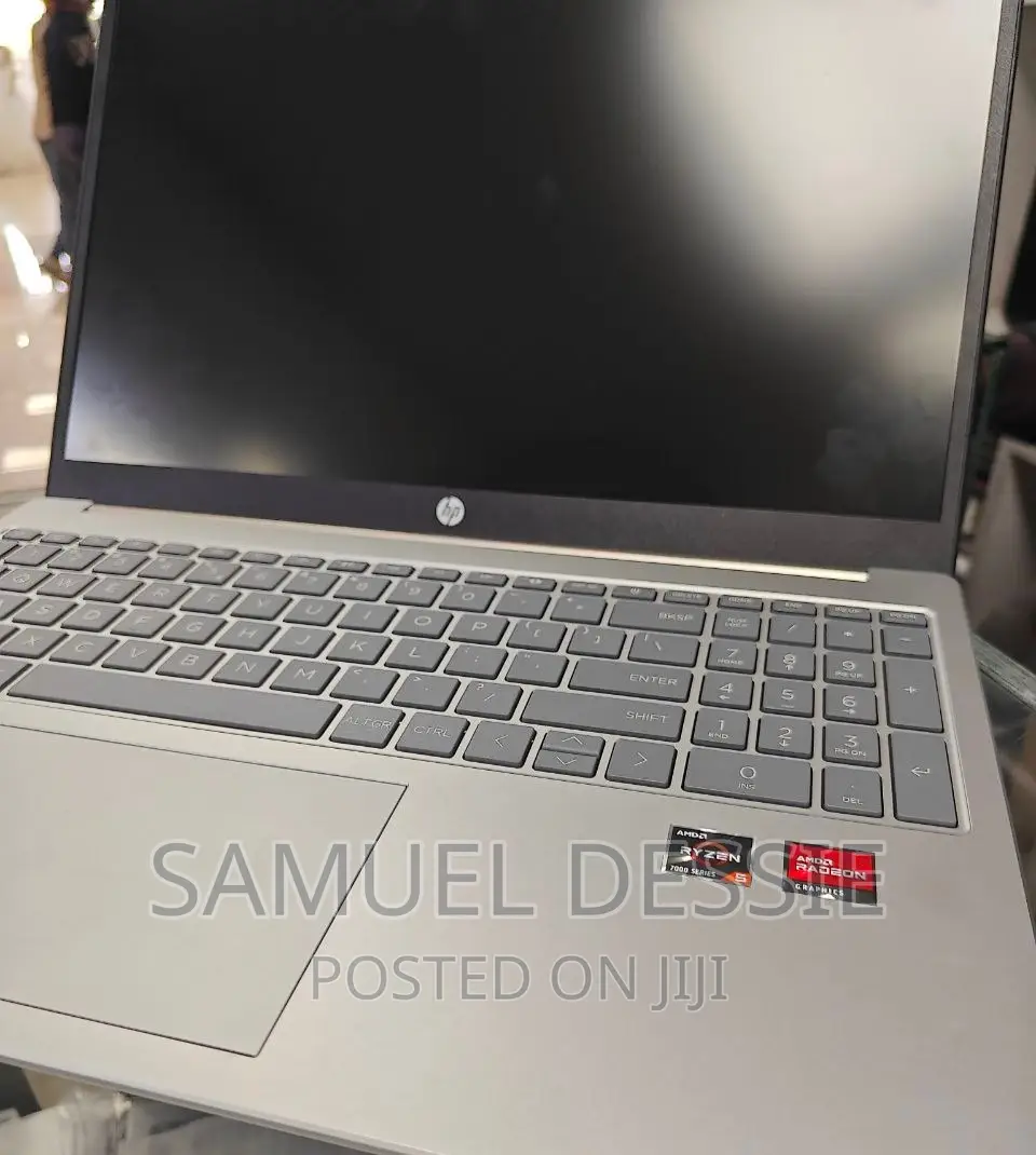 New Laptop HP Stream Notebook 8GB AMD Ryzen 5 SSD 512GB