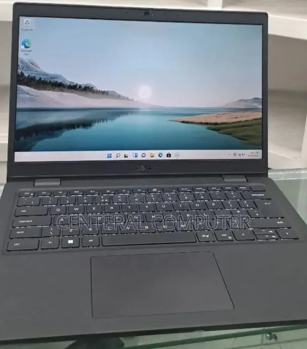 New Laptop Dell Latitude 3380 4GB Intel Core I7 SSD 256GB