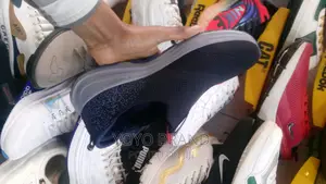 Photo - Fashion Skechers