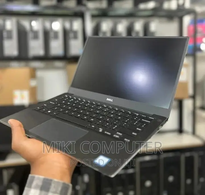 New Laptop Dell XPS 15 16GB Intel Core I7 SSD 512GB