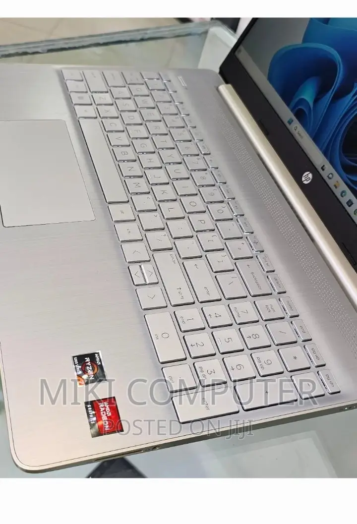 New Laptop HP Stream Notebook 16GB Intel Core I7 SSD 512GB