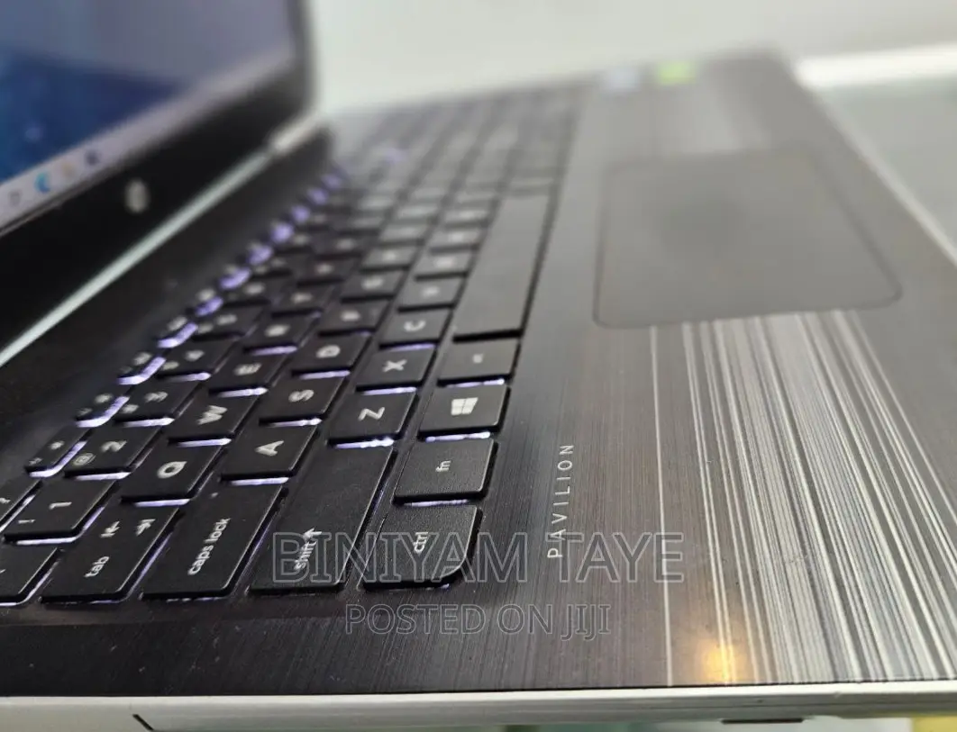 New Laptop Lenovo IdeaPad 100 8GB Intel Core I5 SSD 1T