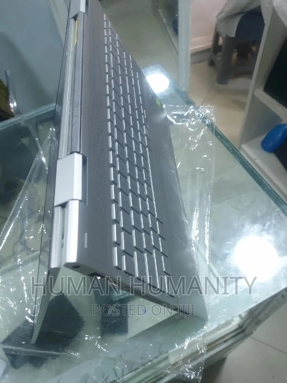 New Laptop HP Envy X360 8GB Intel Core I7 SSD 512GB