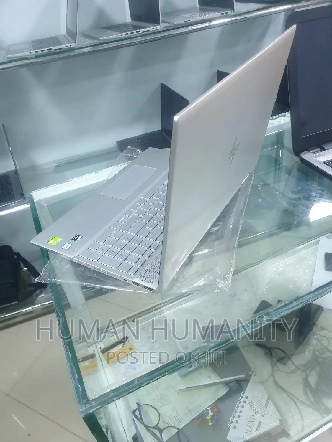 New Laptop HP Envy X360 8GB Intel Core I7 SSD 512GB