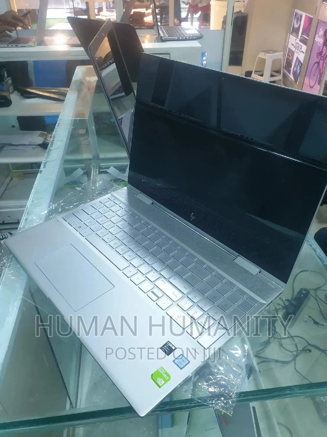 New Laptop HP Envy X360 8GB Intel Core I7 SSD 512GB