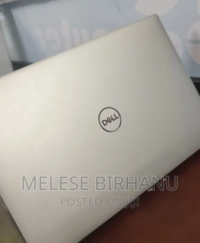 New Laptop Dell XPS 15 32GB Intel Core I9 SSD 512GB