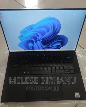 New Laptop Dell XPS 15 32GB Intel Core I9 SSD 512GB