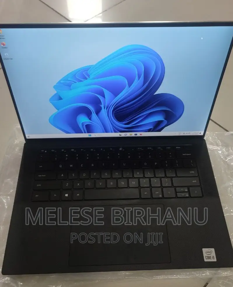 New Laptop Dell XPS 15 32GB Intel Core I9 SSD 512GB