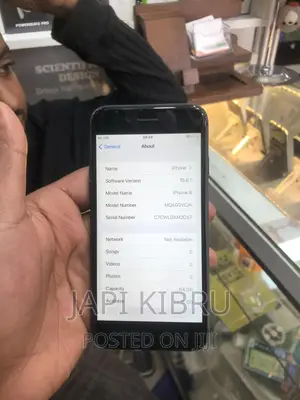 Apple iPhone 8 64 GB Black