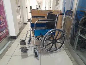Manual Wheelchair/Almunium/Wheelchair/Wheelchair/Wheelchair