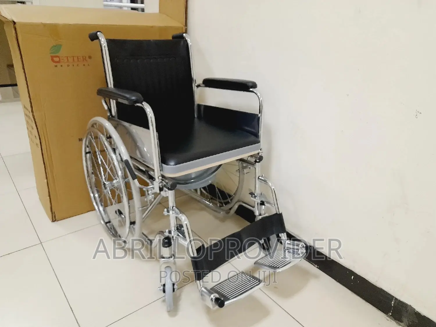 Medical Wheelchair/New Wheelchair/Commode/Wheelchair/Wheelch