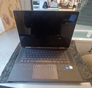 New Laptop HP Spectra 13 16GB Intel Core I7 SSD 1T